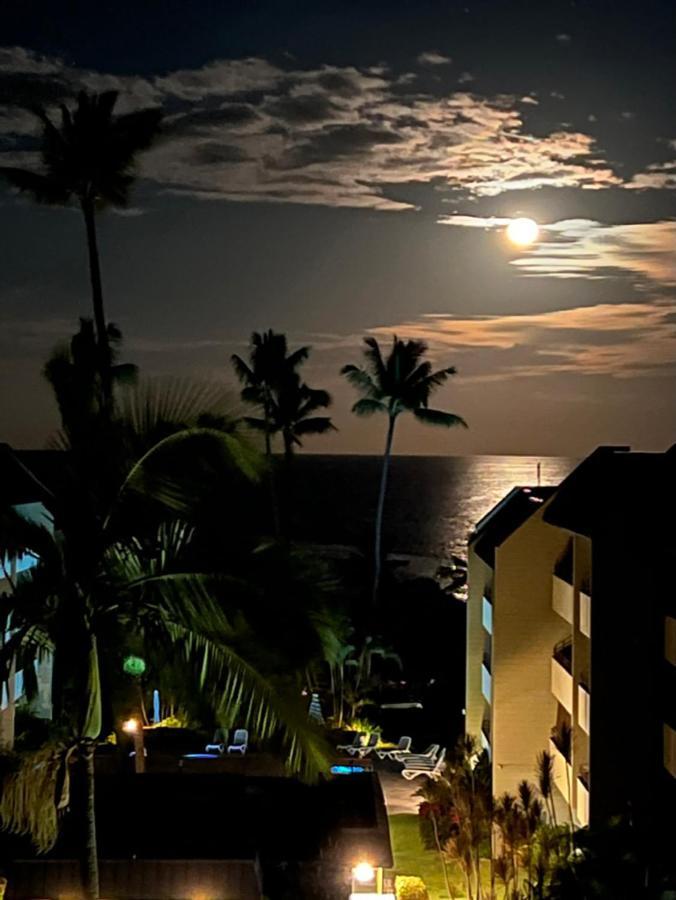 Kona Magic Ali'I - Top Floor Views, Pool, Beach, Sunsets Kailua-Kona Bagian luar foto