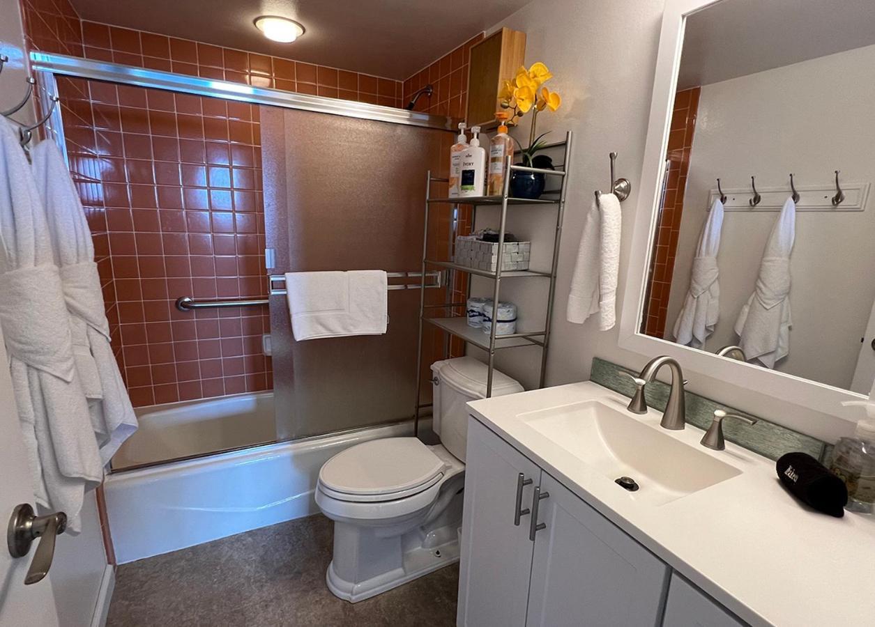 Kona Magic Ali'I - Top Floor Views, Pool, Beach, Sunsets Kailua-Kona Bagian luar foto